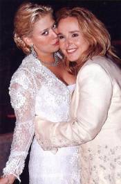 57113 Thumbnail of: Tammy Lynn Michaels and Melissa Etheridge’s wedding day pU1p3ehaPp6hmgc77oeza0aio1 500.jpg